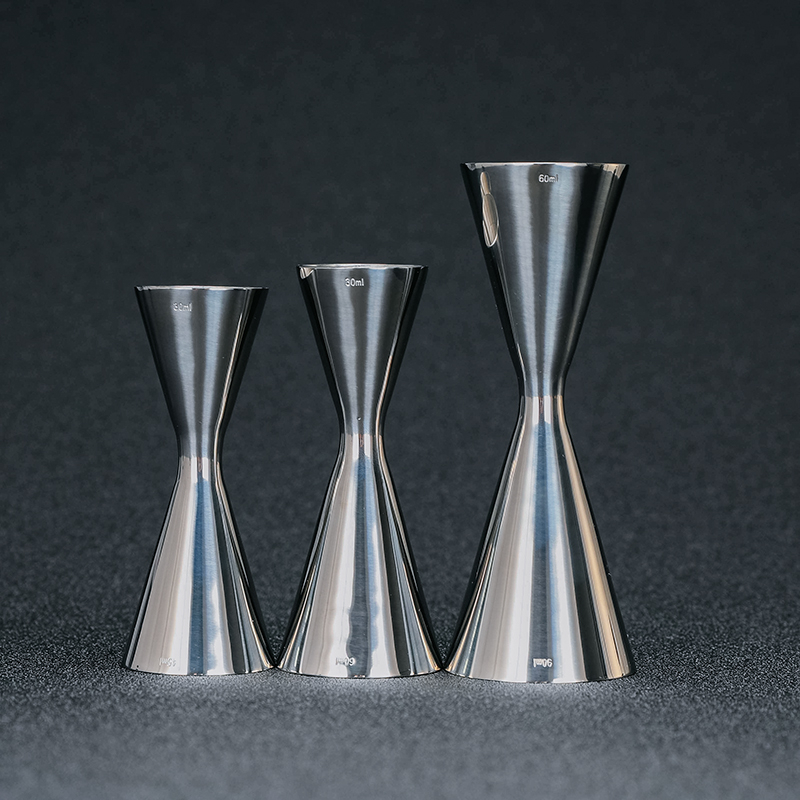 Carven Measuring Cup Tools Bar - Copper Cocktail Mug 评论和价格
