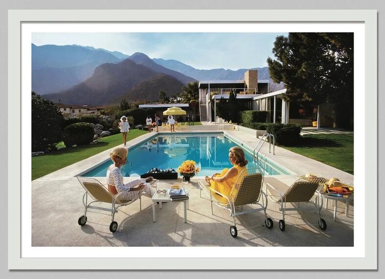 Retro Poolside Host Luxury Lif - Luxury Lifestyle Pictures 评论和价格