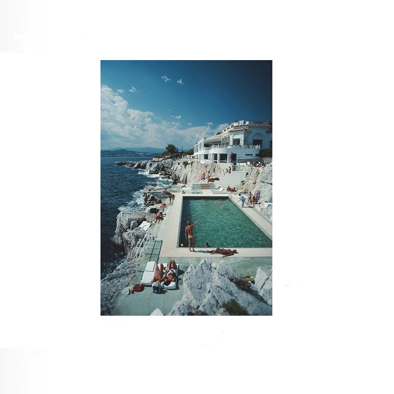 Retro Poolside Host Luxury Lif - Luxury Lifestyle Pictures 评论和价格